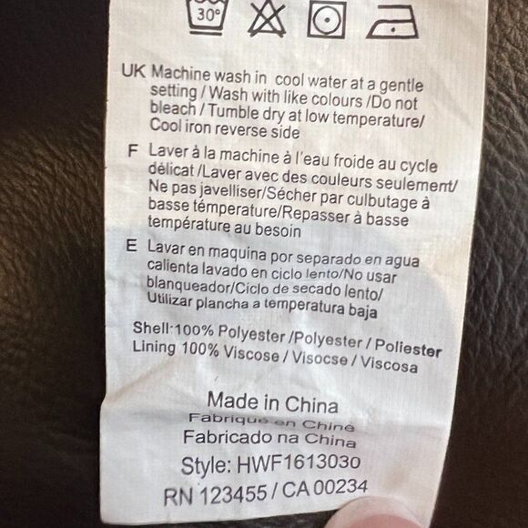 𝅺NWOT Halston Top, Medium - Picture 6 of 8